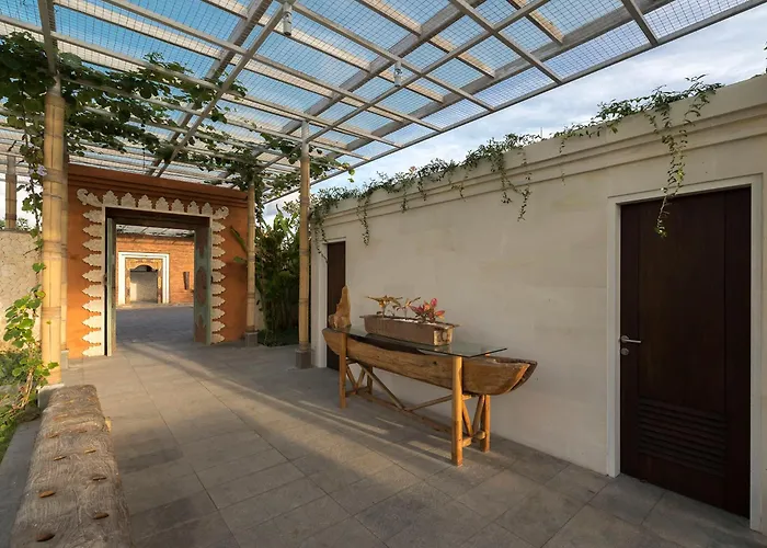 Pandawa Cliff Estate